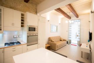 Valletta most central studio apartment 16th-Century building - La Valletta - 1