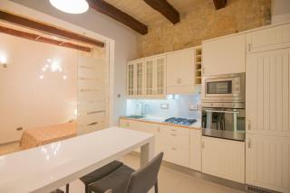 Valletta most central studio apartment 16th-Century building - La Valletta - 4