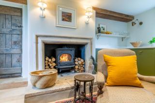 Locks Cottage - Cheltenham - 1