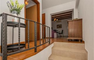 2 Bedroom Nice Home In Baska Voda - Baška Voda - 6