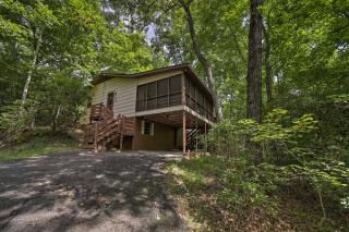 Smoky Mtn Hideaway Screened Porch and Fire Pit - Otto - 7