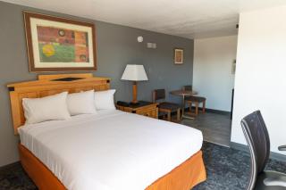 Econo Inn - Worland - 5