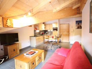 Appartement récent, 3e étage, exposé Sud-Est, à 10mn des pistes, balcon, parking et casier à skis - FR-1-623-199 - Les Gets - 0