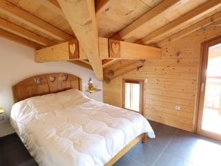 Appartement récent, 3e étage, exposé Sud-Est, à 10mn des pistes, balcon, parking et casier à skis - FR-1-623-199 - Les Gets - 4