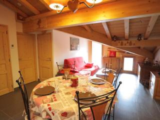 Appartement récent, 3e étage, exposé Sud-Est, à 10mn des pistes, balcon, parking et casier à skis - FR-1-623-199 - Les Gets - 5
