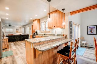Royal Aspen Retreat Home: Lovely Setting, Spacious - 3