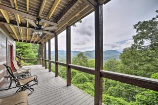 Bryson City Cabin with Hot Tub about 10 Mi to Dtwn! - Lauada - 0