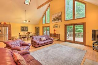 Fire Pit, Indoor Pool Access Big Bass Lake Cabin - Gouldsboro - 6