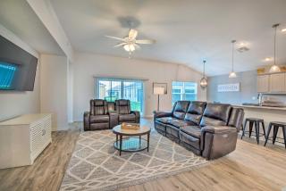 Home with Lanai and Golf Cart in The Villages - 7