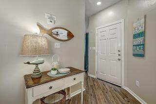 Leeward Isles 207 - Padre Island - 1