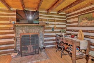 Pet-Friendly Speedwell Cabin, 1 Mi to Water! - 6