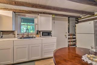 Pet-Friendly Speedwell Cabin, 1 Mi to Water! - 1