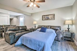 Chic Townhome about 6 Mi to Talking Rocks Cavern! - Kimberling City - 5