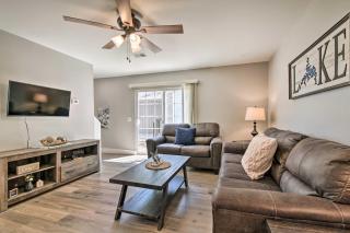 Delightful Townhouse with Patio and Shared Yard! - Kimberling City - 9