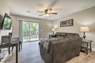 Cheerful Townhouse - Walk to Table Rock Lake! - Kimberling City - 6