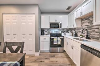 Pet-Friendly Abode, Walk to Table Rock Lake! - Kimberling City - 2