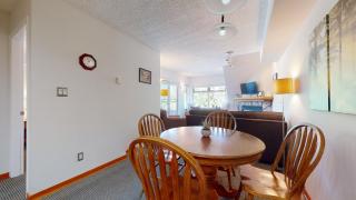 Cozy 1BR, steps from Creekside Gondola by Harmony Whistler Vacations - Whistler - 6