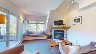Cozy 1BR, steps from Creekside Gondola by Harmony Whistler Vacations - Whistler - 8