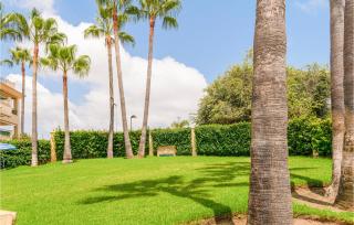 Stunning Apartment In Benalmadena Costa - Arroyo de la Miel - 2