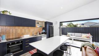 Summer Vibes Cabin Wifi - Ettalong Beach - 6