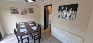 Shirley L, Milton, Cambridge, 4 BR House, Newly Refurbished - 5