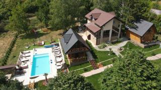 Apartmani Joka i Drvene kucice - Vrdnik - 4