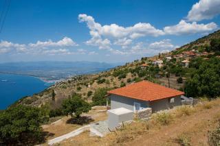 Demi ' s House : Σπίτι στο βουνό με μαγευτική θέα! - Kalamata - 4