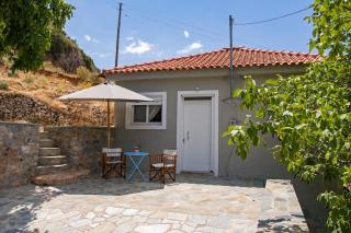 Demi ' s House : Σπίτι στο βουνό με μαγευτική θέα! - Kalamata - 5