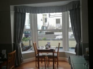 No 6 Quality Guesthouse - Llandudno - 4