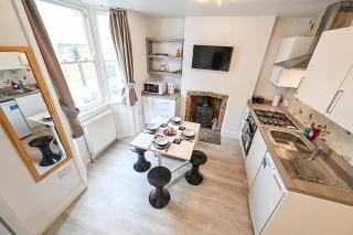 Stylish Modern Two Bedroom Fishermans Cottage Central Brighton - 5