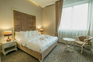Grand Sapphire Hotel - Almaty - 3