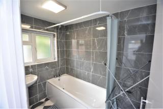Cheerful 3 Bedroom Home in Greater London - Londra - 3