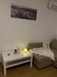 Gold Luxury Apartment Close to Presidential Palace - Bucareste - 2
