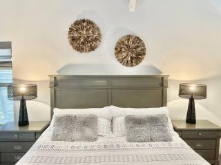 Magical house with beautiful designs, near beach - Fort Pierce - 9