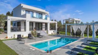 Johnny's White Luxury Villa - Tsilivi - 9