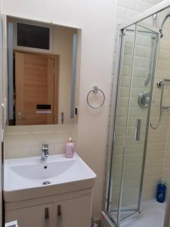 London Luxury Apartments 1 min from Redbridge Station with Parking - Wanstead - 6