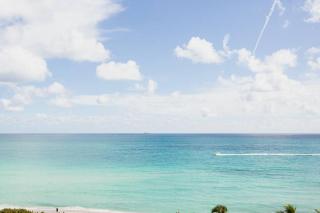 BeachFront Condo - Miami Beach - 5