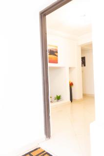 Lovely 4 Bedroom Solar Powered House with CCTV and Unlimited WiFi near Devtraco Court Community 25 Tema - Tema - 1