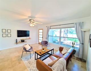 CasaBreeze Cozy Creek House/IRB&Clearwater Beach! - Largo - 1