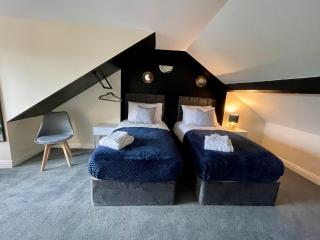 Kimberworth House, 4 Bedrooms, WIFI, Close to M1, Longer Stay, Free Parking - Rotherham - 2