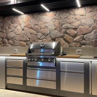 Luxury Suite by the pool - 9