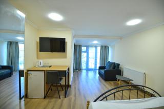 Madin Eco Hotel - Debed - 1