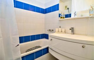 Lovely Apartment In Orange With Kitchen - Orange - 4
