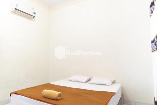 Wisma Aini Syariah Mitra RedDoorz - Kedaton - 7