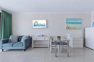 Central Ocean View Studio 27a - Airlie Beach - 3