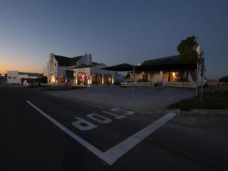 Kaijaiki Country Inn and Restaurant - Yzerfontein - 8