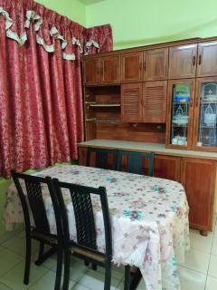 Homestay Bajet KK UA1 Ground Floor 3 Rooms 1 Aircond - 3