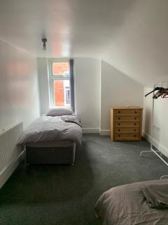 8 Bedroom contractor House Free Parking - Worksop - 8