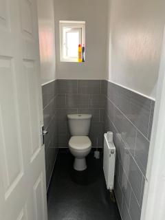 8 Bedroom contractor House Free Parking - Worksop - 4