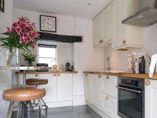 Pass the Keys Stunning 17th century 3 bedroom cottage - Chipping Campden - 1